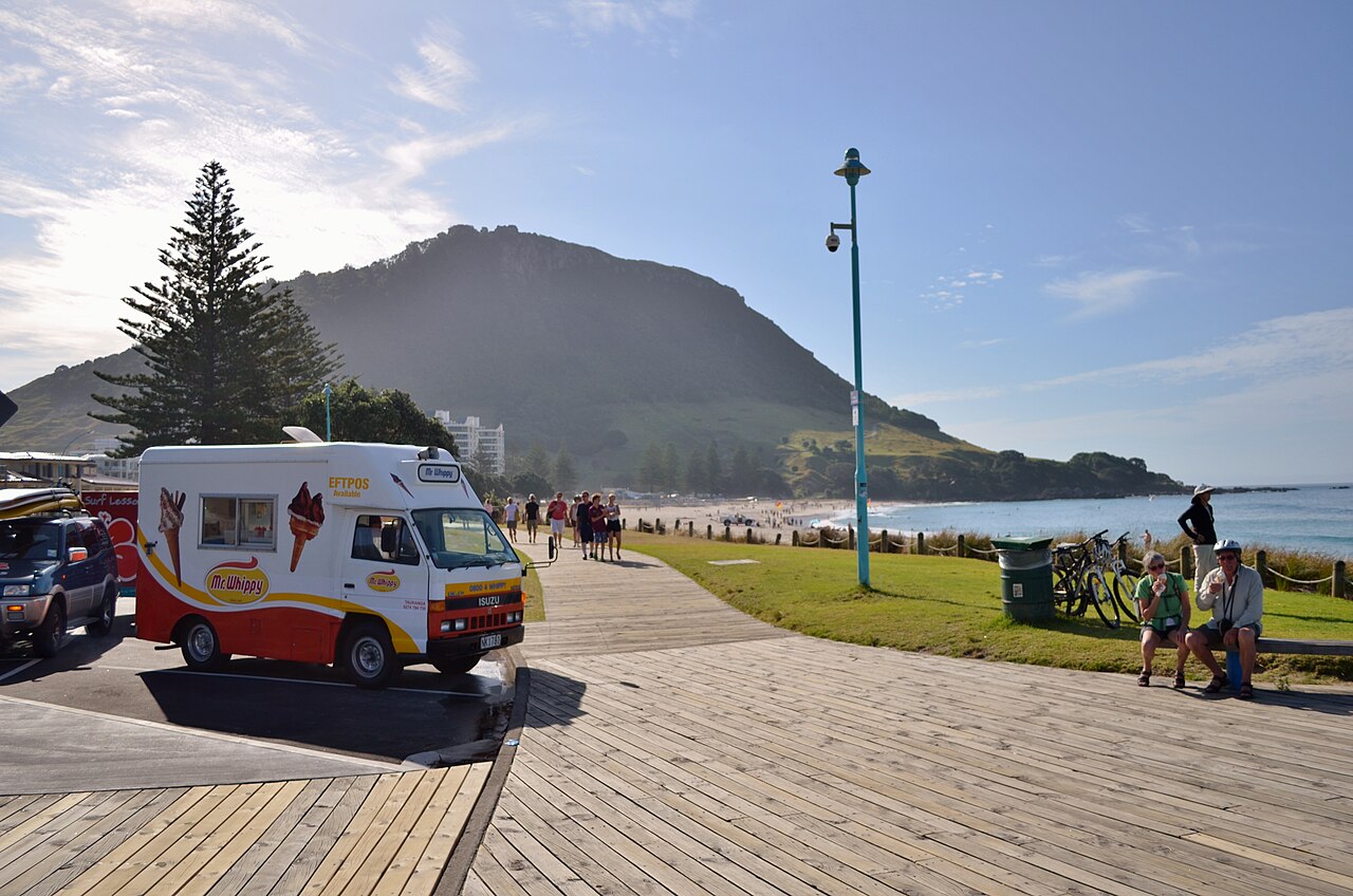 Mount Maunganui Main Beach